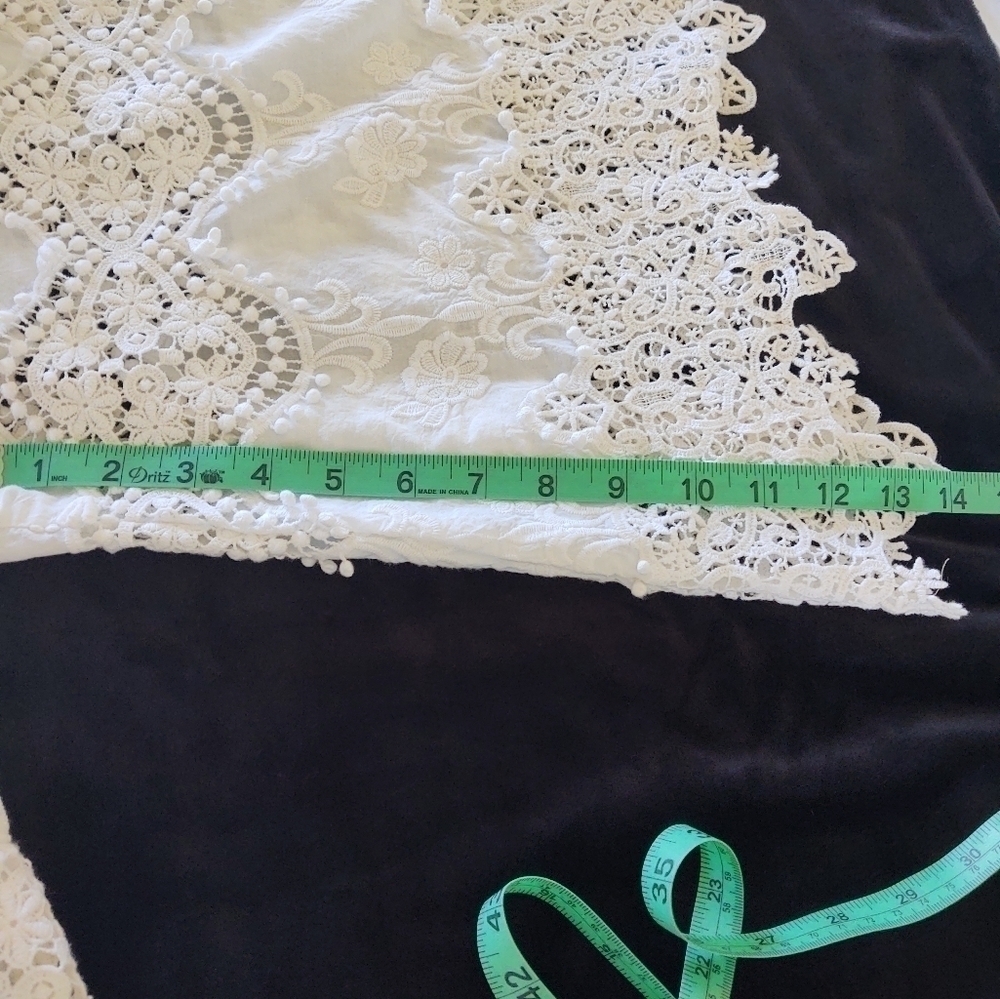 Beautiful white lace blouse - Picture 13 of 15